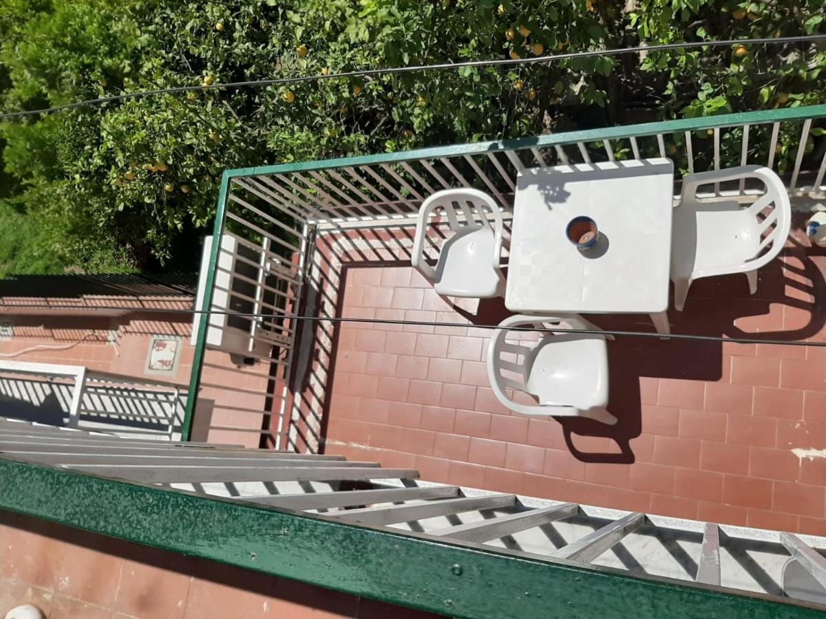 Villa Vesuvius Napoli Bagian luar foto